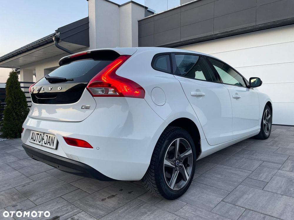 Volvo V40 D2 Summum - 32