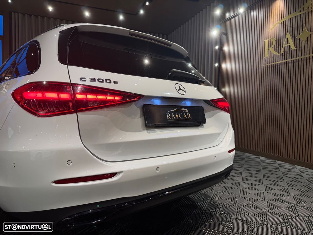 Mercedes-Benz C 300 e T 9G-TRONIC Night Edition - 33