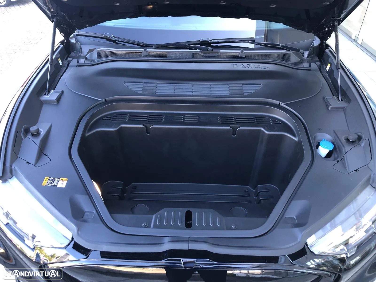 Ford Mustang Mach-E 72.6 kWh Premium AWD - 16