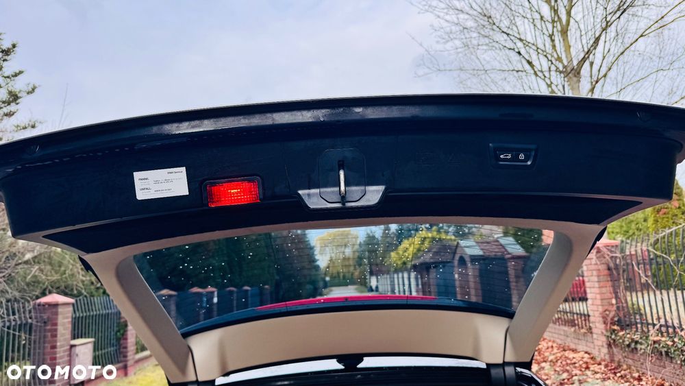 BMW Seria 5 525d xDrive Luxury Line - 6