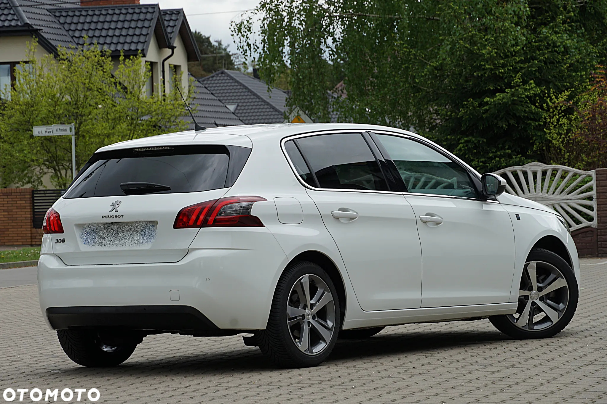 Peugeot 308 BlueHDi FAP 130 EAT8 Stop & Start Tech Edition - 14