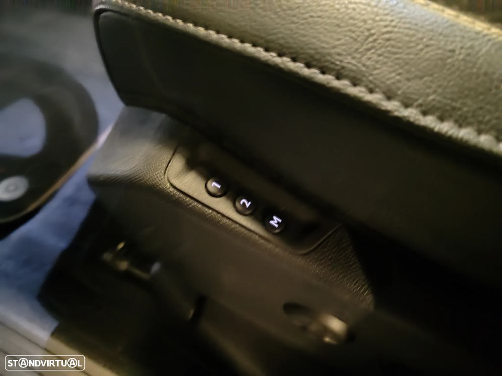 DS DS7 Crossback 1.6 THP Performance Line EAT8 - 24