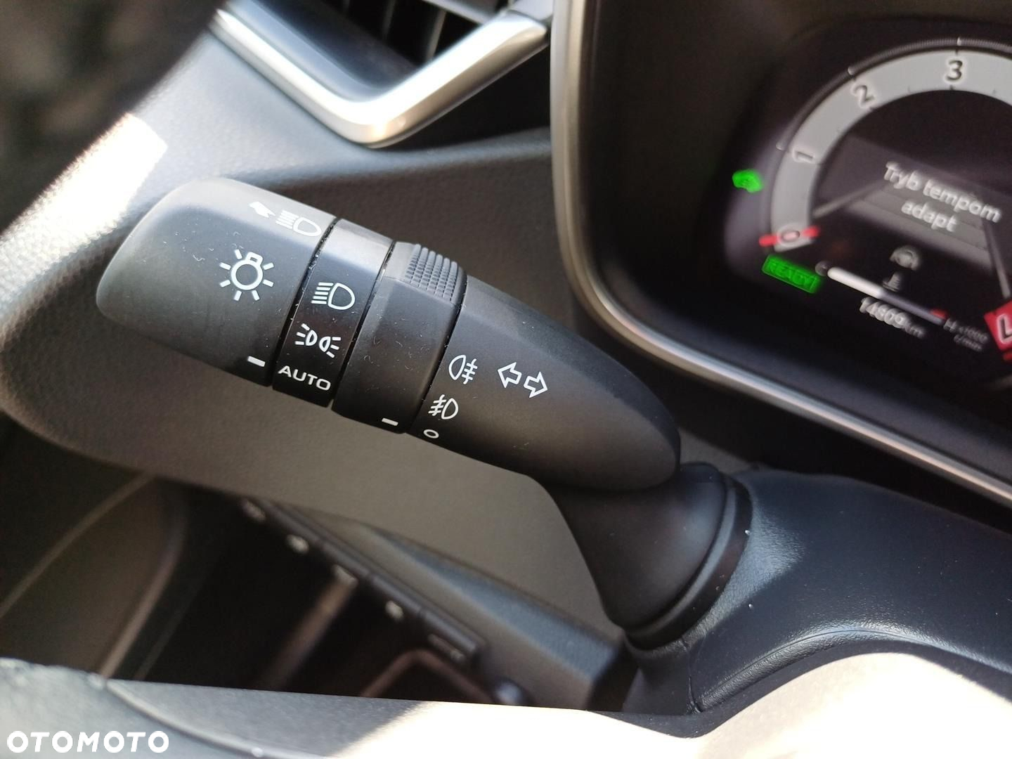 Toyota Corolla 1.8 Hybrid Style - 20