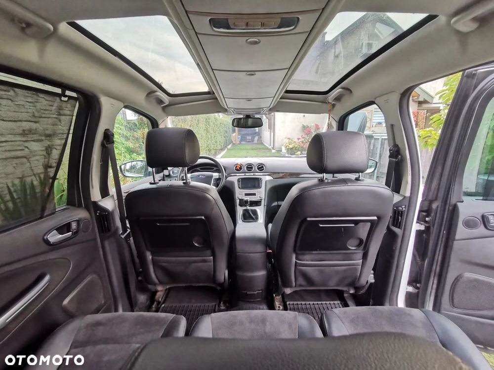 Ford Galaxy - 15