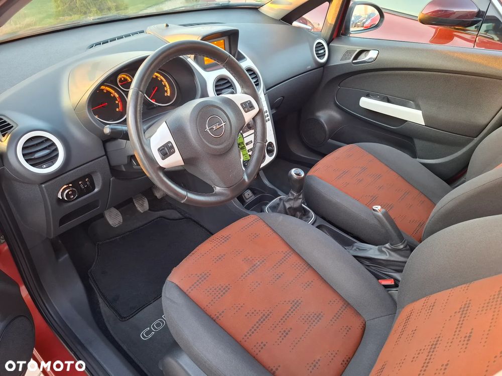 Opel Corsa 1.4 16V Satellite - 35