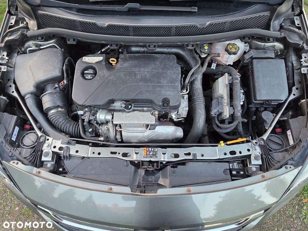 Opel Astra 1.4 Turbo Start/Stop Dynamic - 37