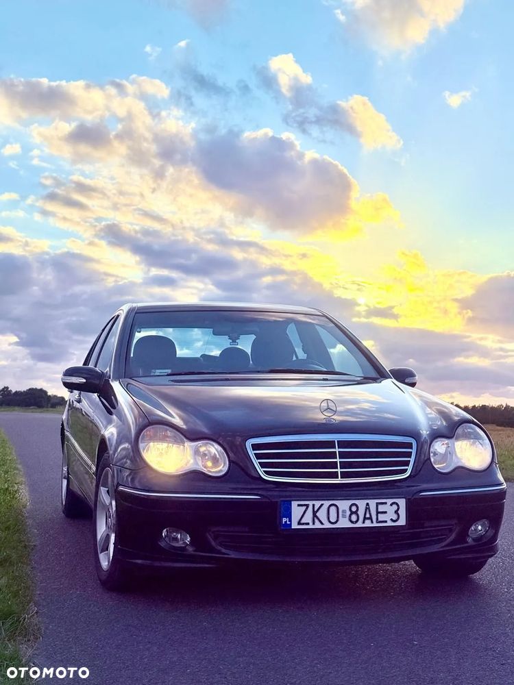 Mercedes-Benz Klasa C 180 Kompressor Automatik Avantgarde - 29