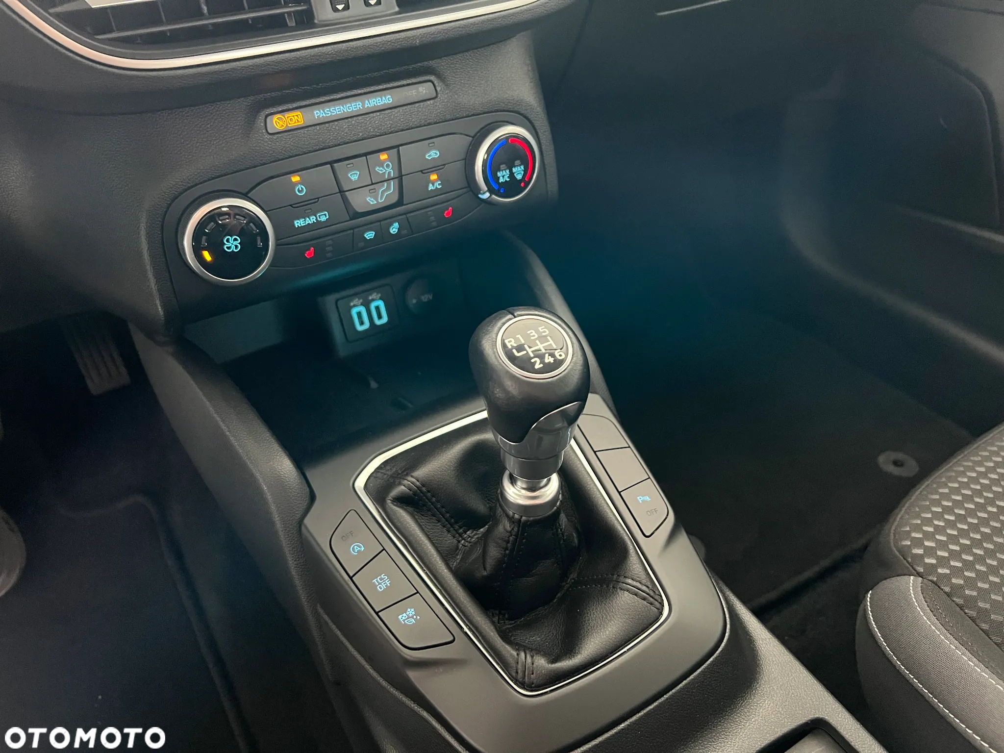 Ford Focus 2.0 EcoBlue Titanium - 30