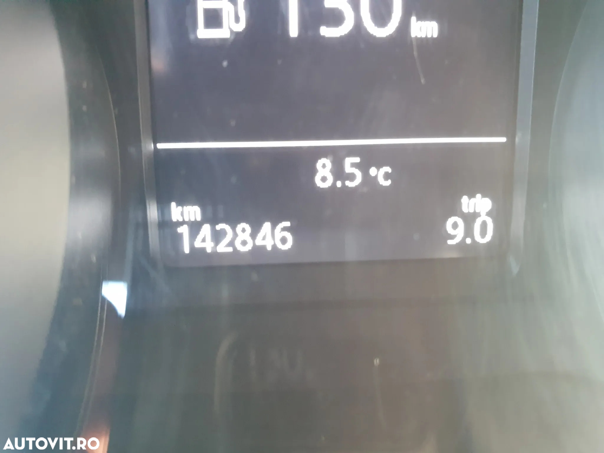 Volkswagen Passat 2.0 TDI DSG Comfortline - 38