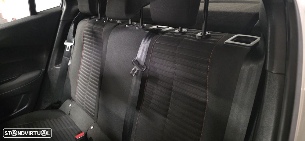 Peugeot 2008 1.2 PureTech Active Pack - 14