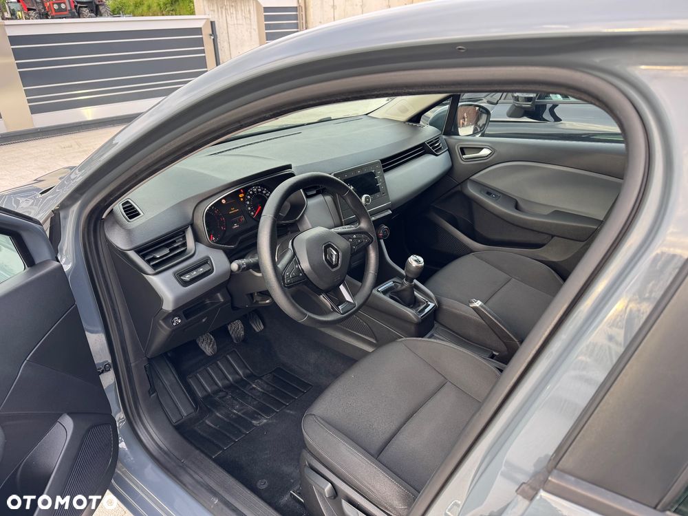 Renault Clio - 12