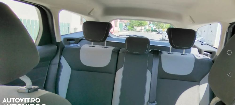 Ford Focus 1.6 TDCI DPF Titanium - 10