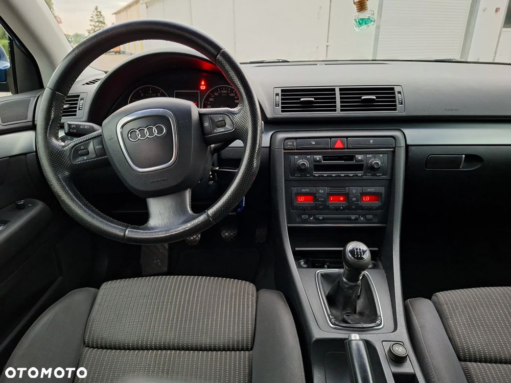 Audi A4 Limousine 1.8 T - 12