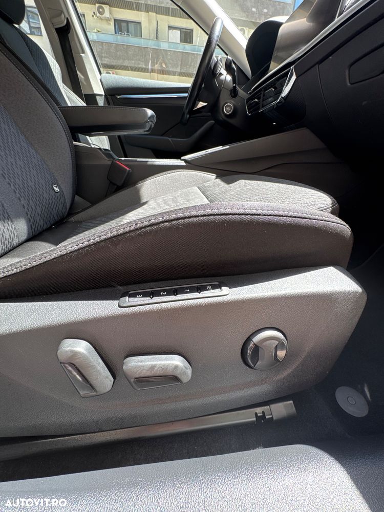 Skoda Octavia 2.0 TDI 4X4 DSG Ambition - 12