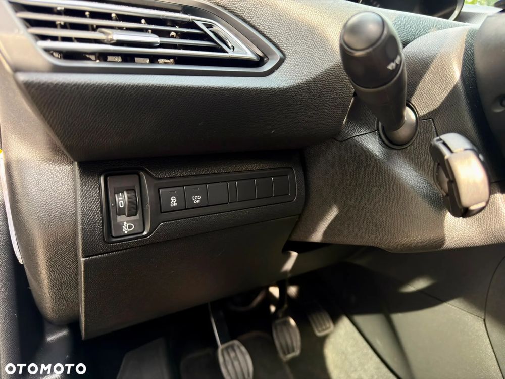 Peugeot 308 BlueHDi 120 Stop & Start Active - 24