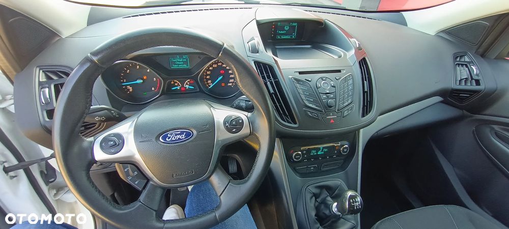 Ford Kuga 2.0 TDCi 2x4 Titanium - 30