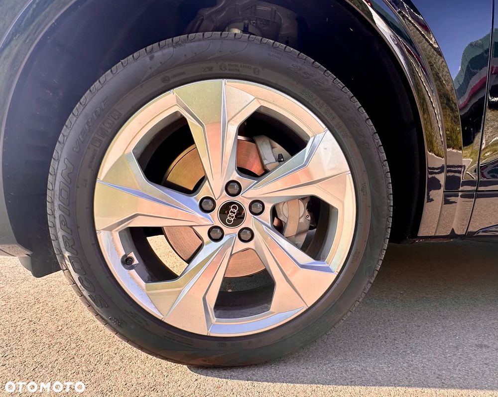 Audi Q5 Sportback - 13