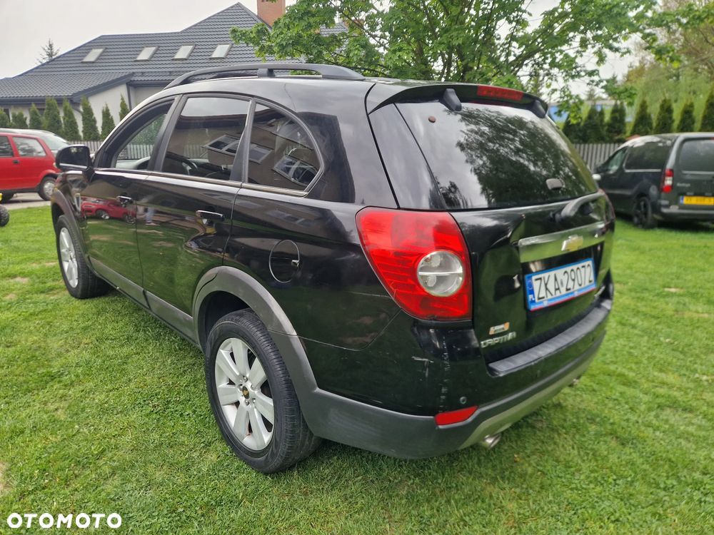 Chevrolet Captiva 2.0 d LT base - 24