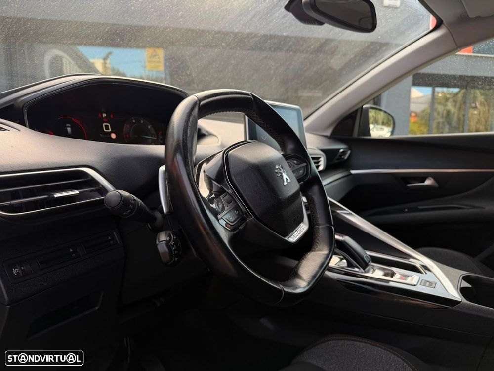 Peugeot 3008 1.5 BlueHDi Allure EAT8 - 13