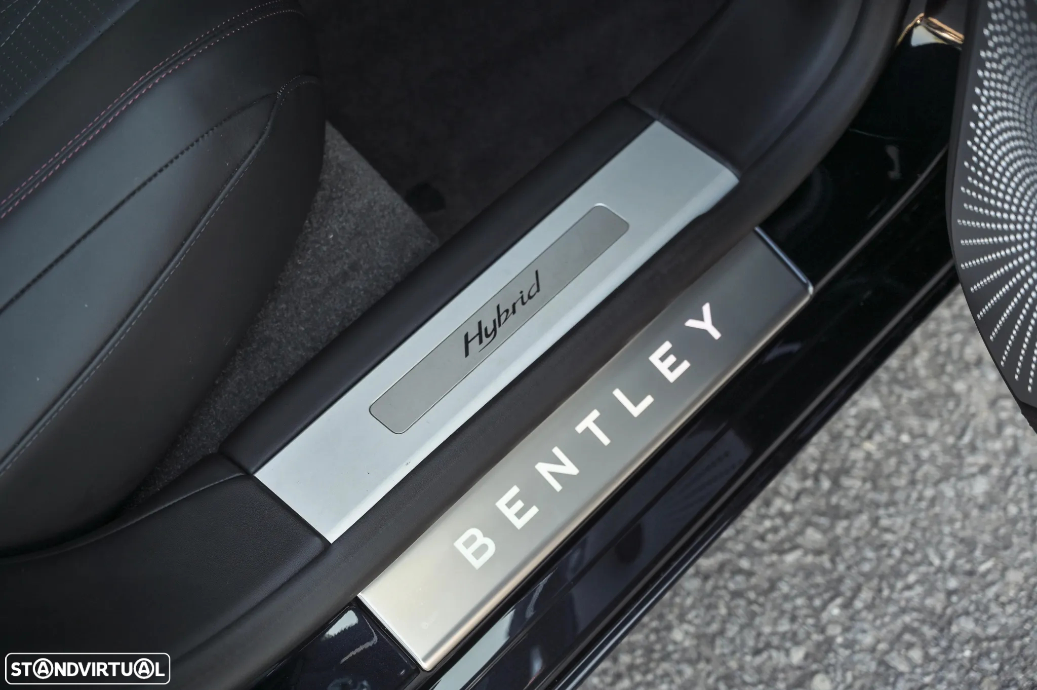 Bentley Flying Spur Hybrid - 24