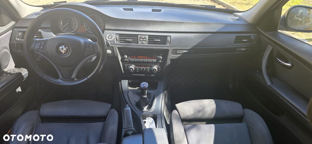 BMW Seria 3 318i - 7