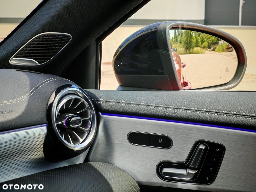 Mercedes-Benz Klasa A 250 e PHEV AMG Line 8G-DCT - 14