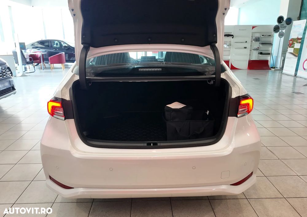 Toyota Corolla 1.8 HSD Business - 7