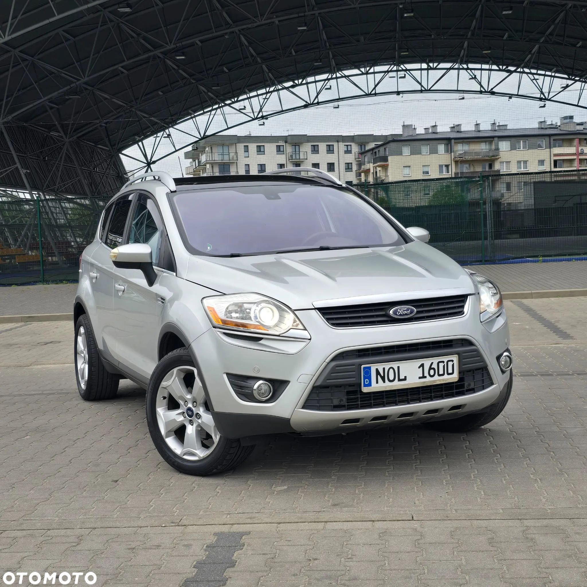 Ford Kuga 2.0 TDCi FWD Titanium - 1