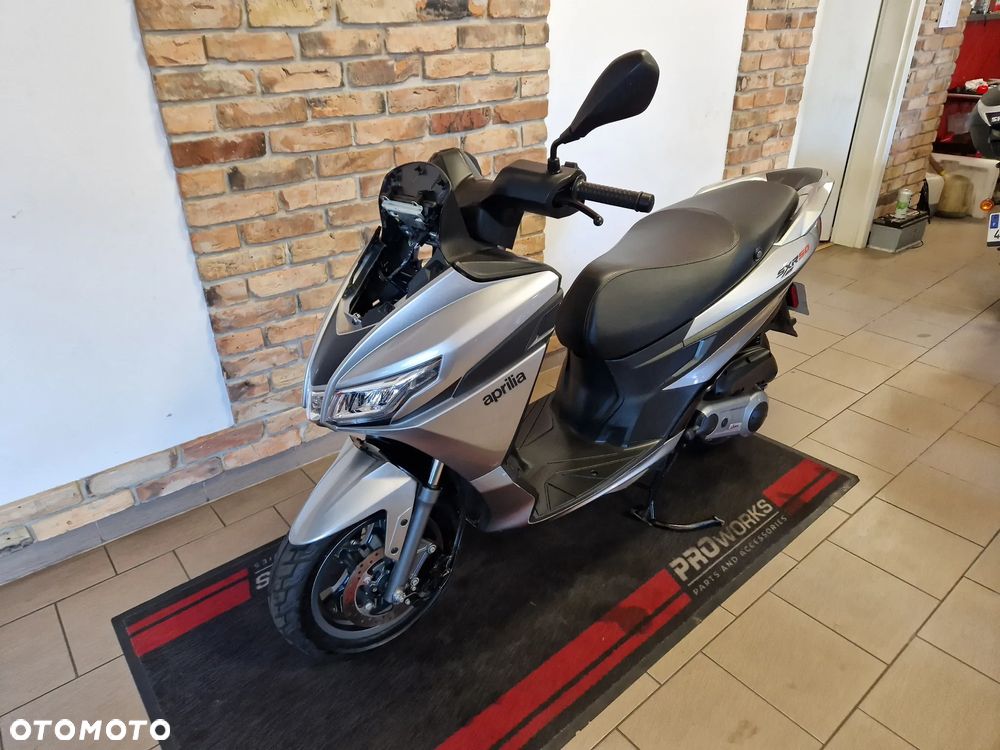 Aprilia SX - 6