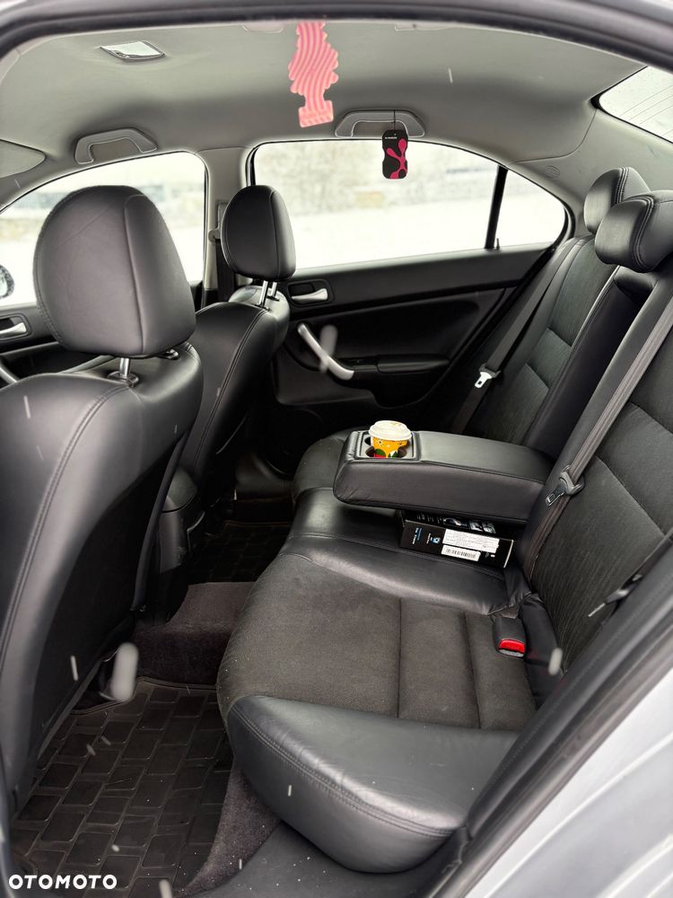 Honda Accord 2.0 Comfort - 18