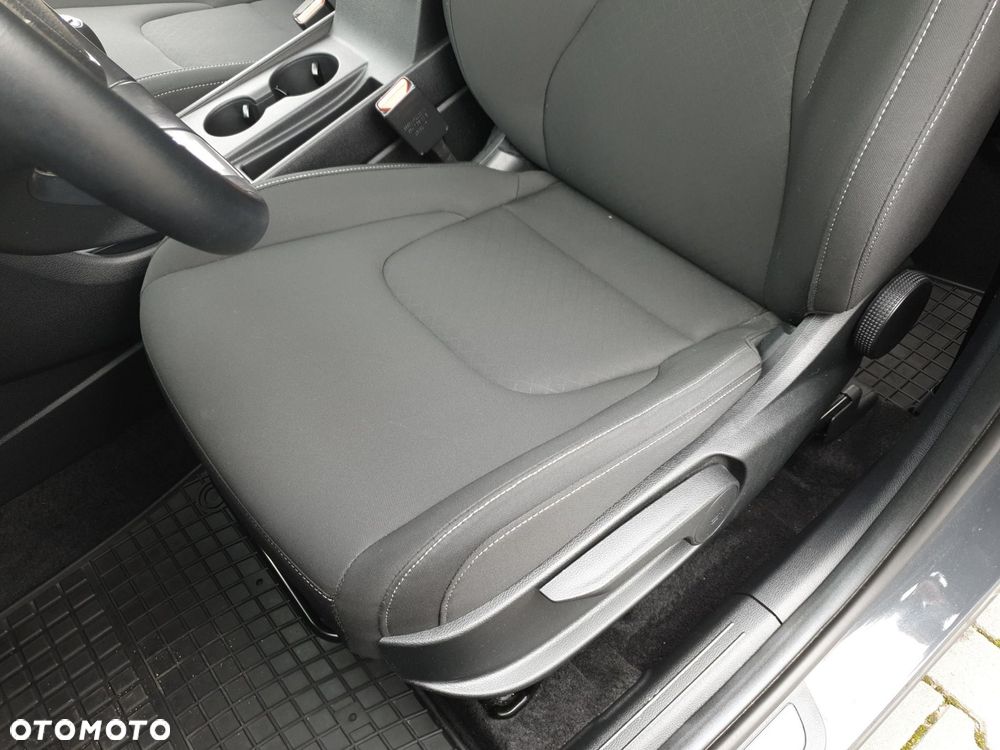 Kia Sportage - 12