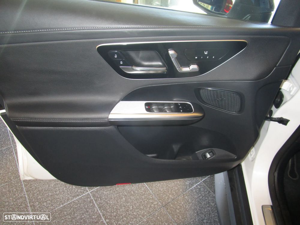 Mercedes-Benz GLC 300 - 14