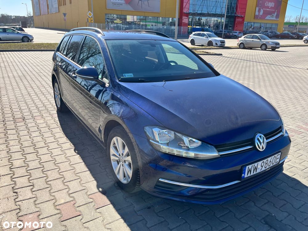 Volkswagen Golf - 10