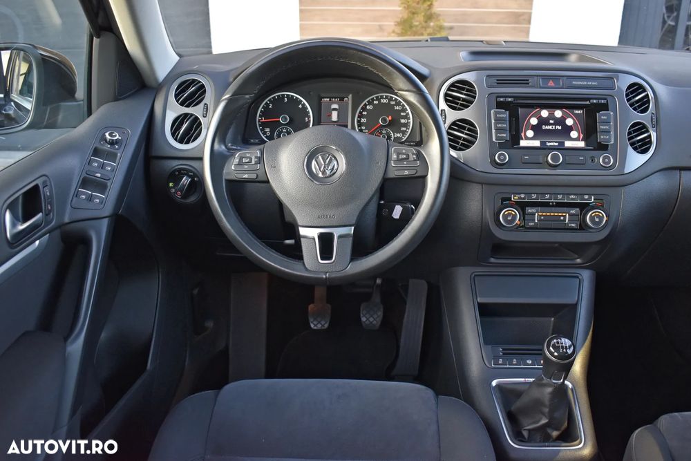 Volkswagen Tiguan 2.0 TDI DPF 4Motion BlueMotion Technology Exclusive - 5