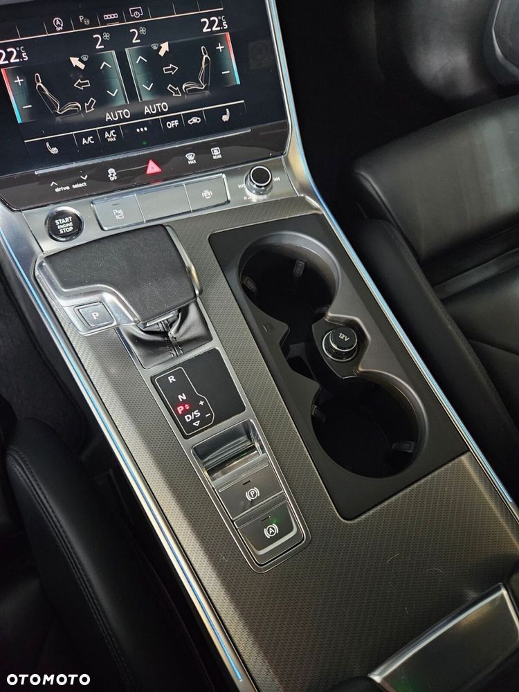 Audi A6 Avant - 27