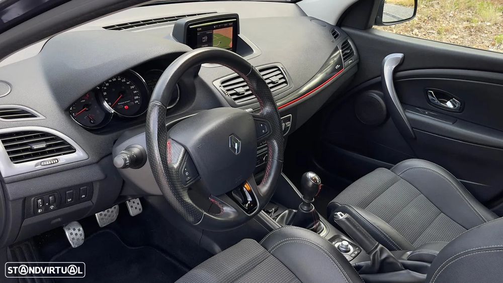 Renault Mégane Sport Tourer 1.5 dCi GT Line - 22