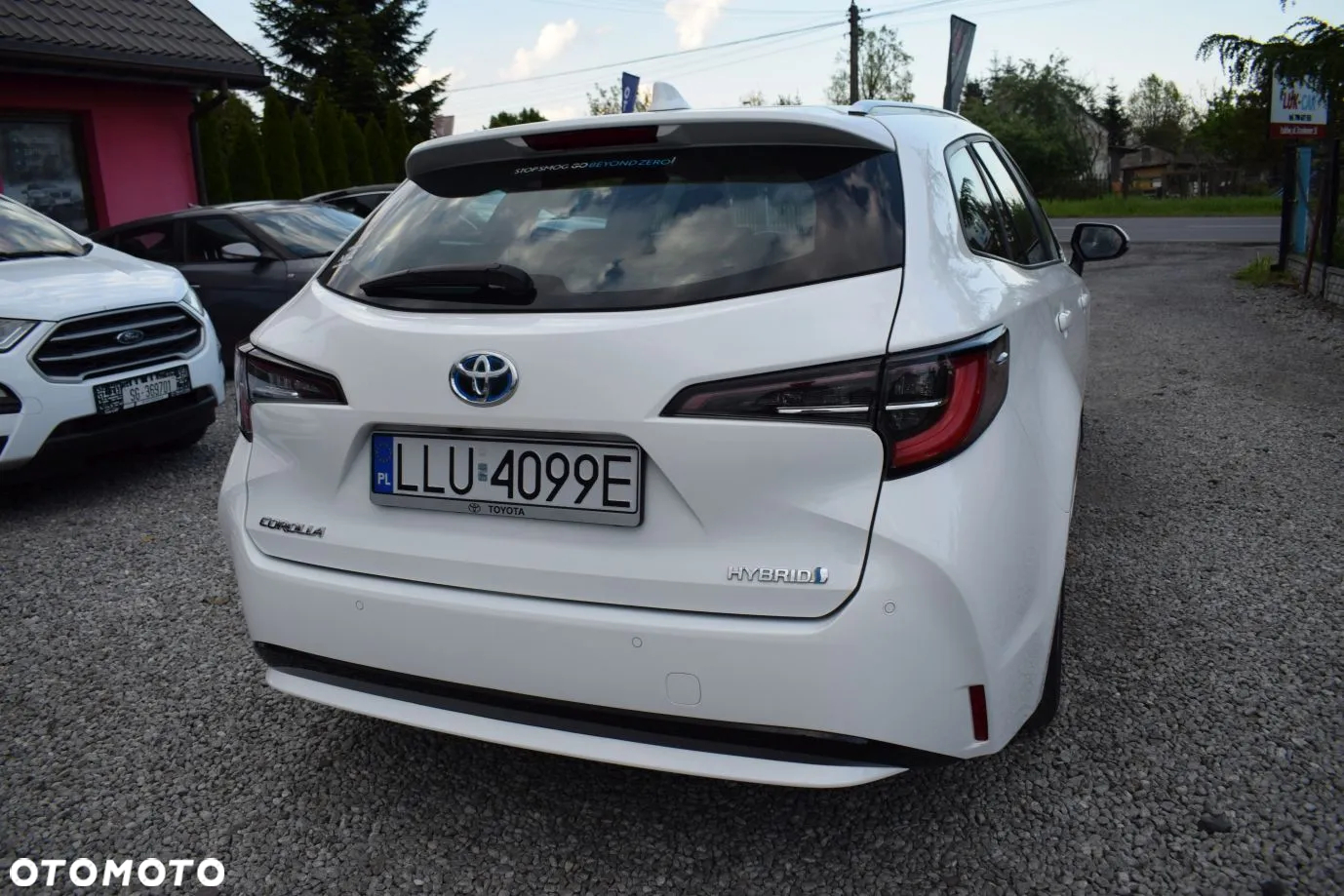 Toyota Corolla ver-1-8-hybrid-comfort - 3