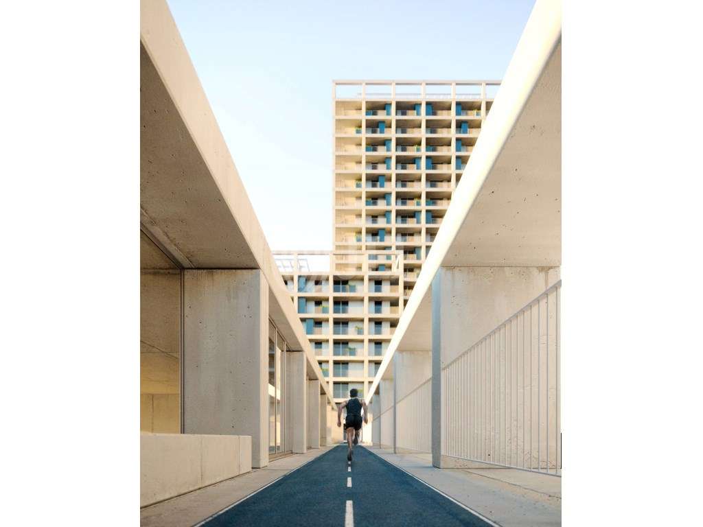 Apartamento T0 com varanda, Fernão Magalhães 107, Porto - Grande imagem: 3/47