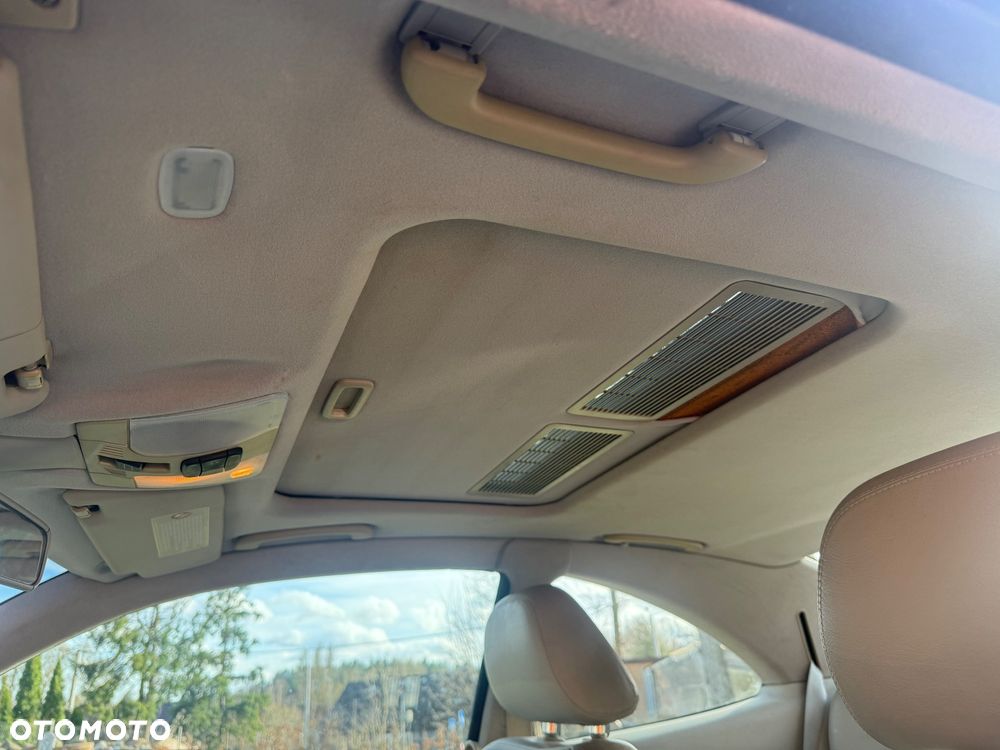 Mercedes-Benz CLK - 11