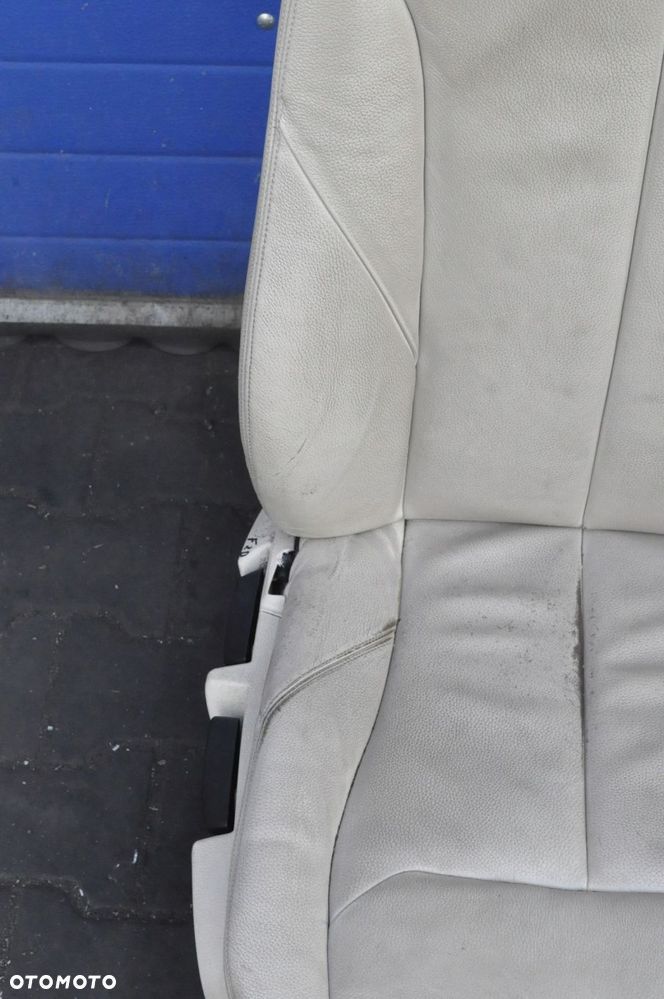 BMW 1 F20 PRZEKŁADKA WNĘTRZA FOTELE BIAŁA SKÓRA KANAPA - 13