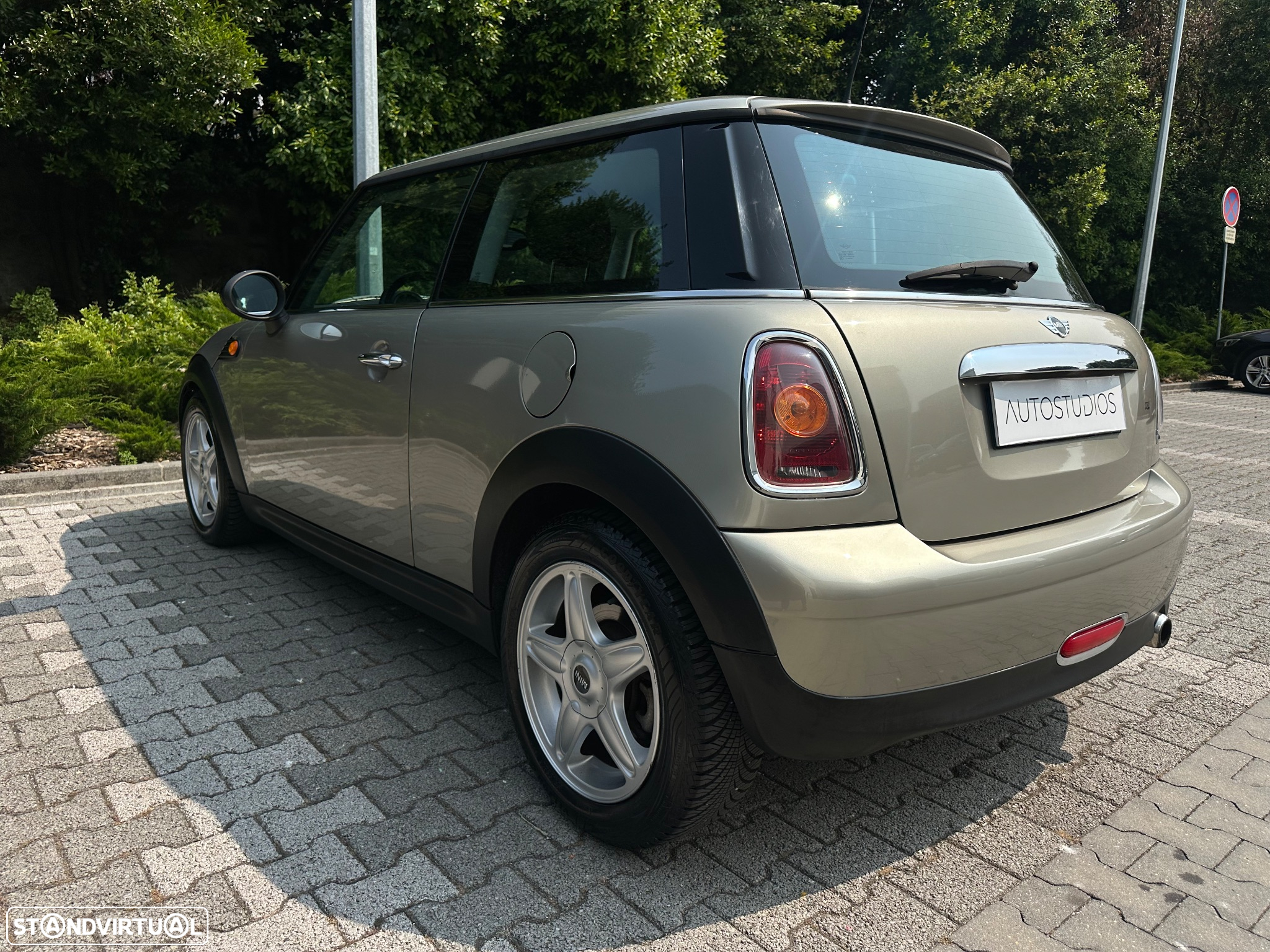 MINI 3 Portas One 1.4 Auto - 11