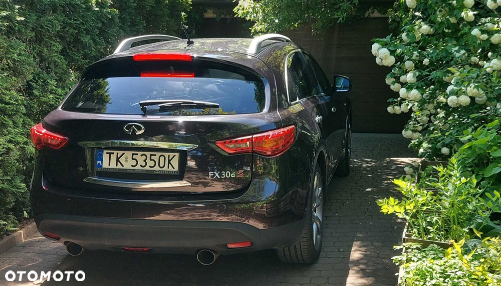 Infiniti FX - 3
