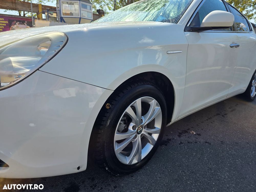 Alfa Romeo Giulietta 1.6 JTDM 16V - 4