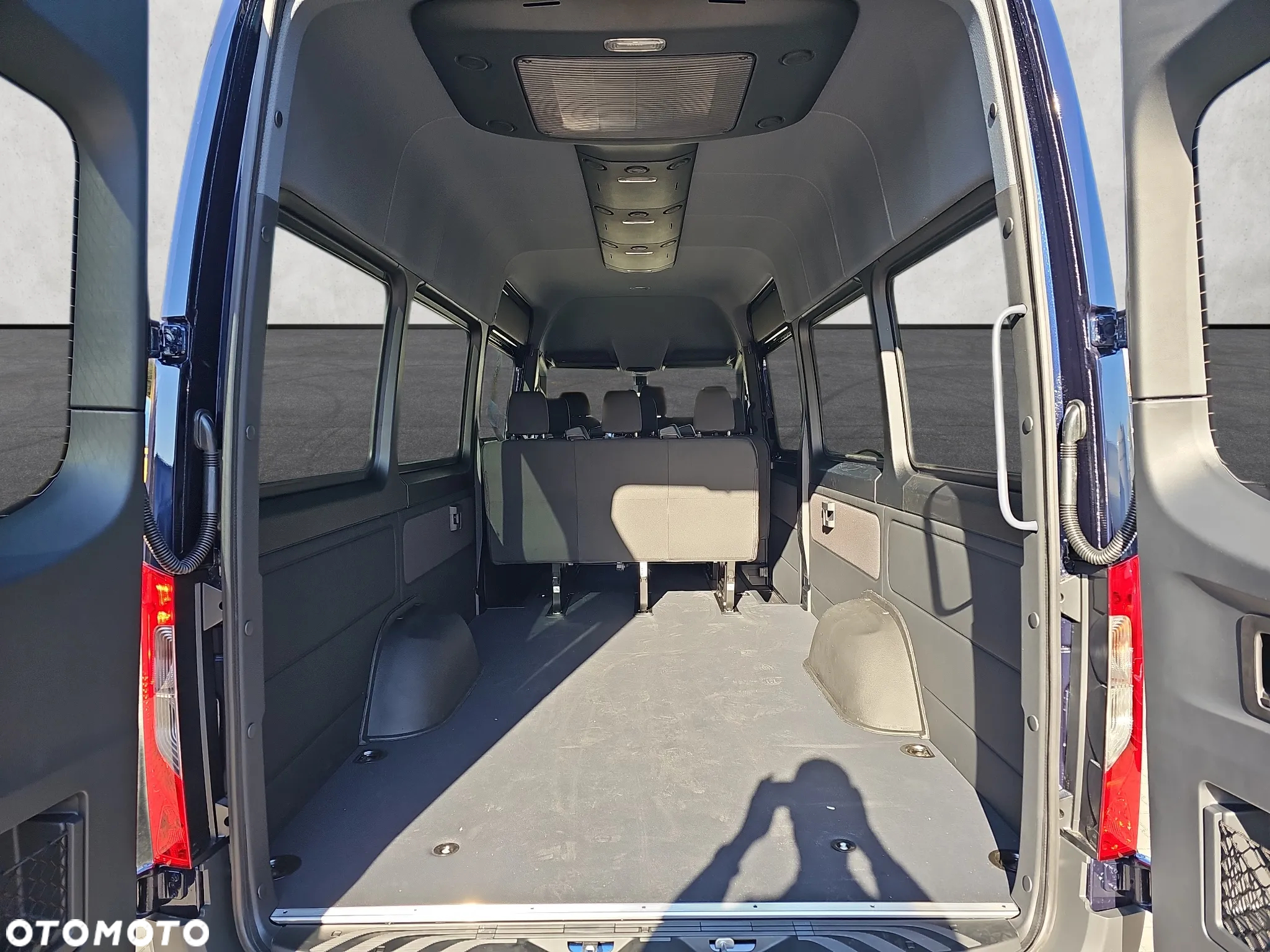 Mercedes-Benz Sprinter Tourer 317 CDI - 18