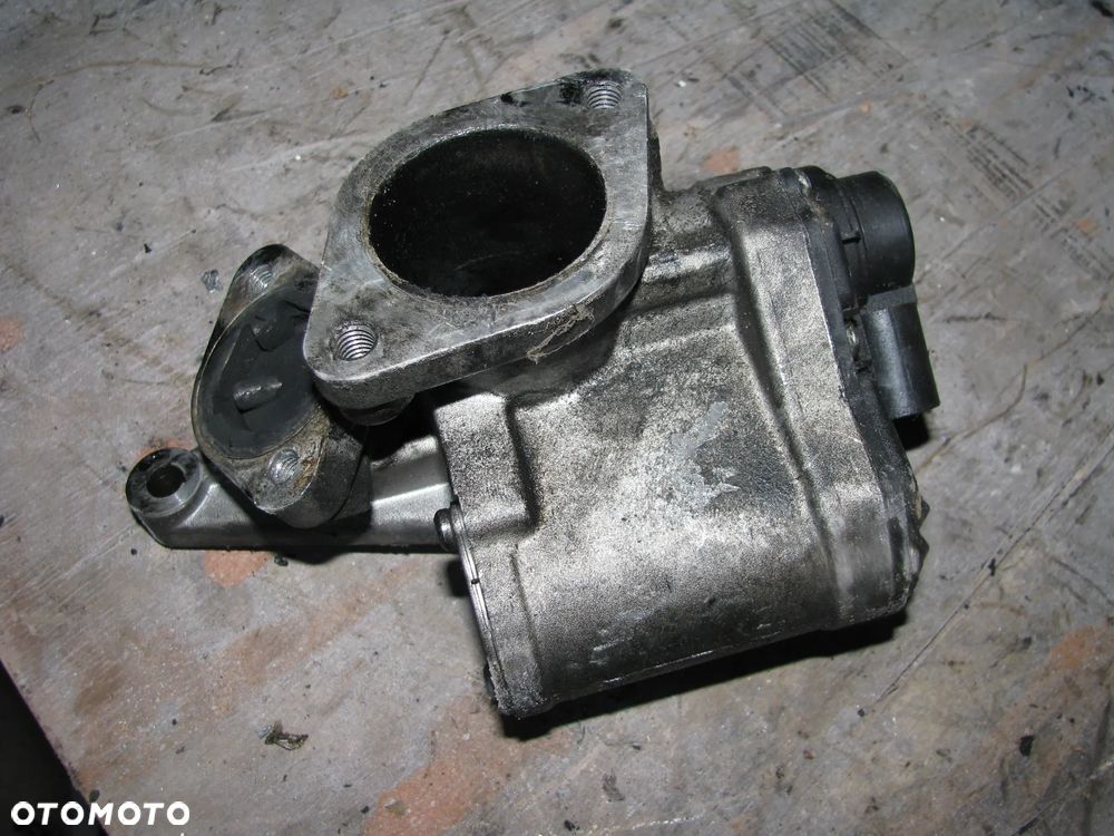Zawór EGR Renault Laguna II Megane II Scenic II 1.9DCI A2C53025930 - 1