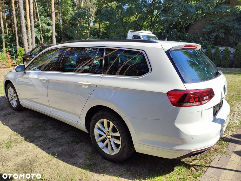 Volkswagen Passat Variant 2.0 TDI SCR DSG Elegance - 1