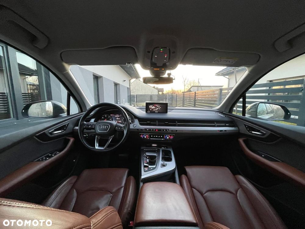 Audi Q7 - 7