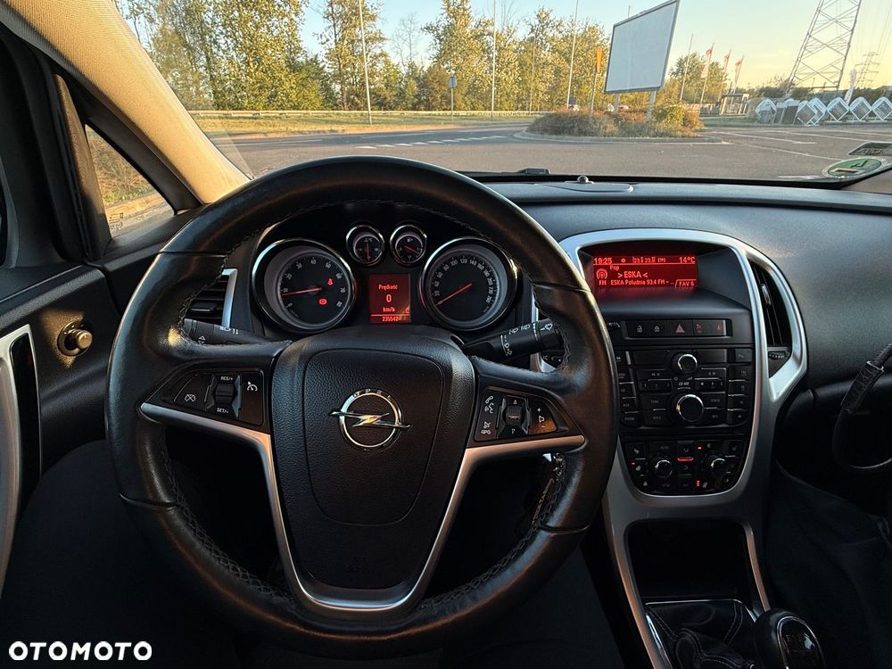 Opel Astra 1.4 Turbo Cosmo - 12