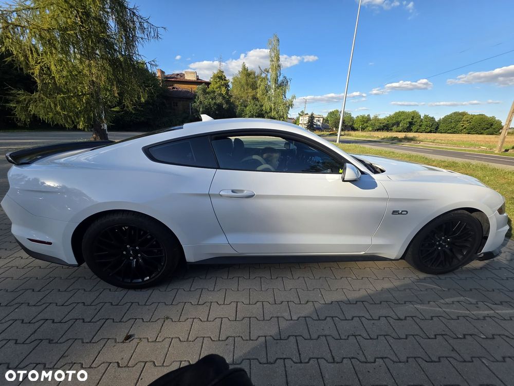 Ford Mustang - 5