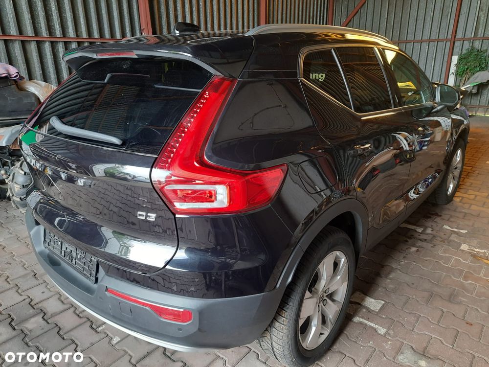 Volvo XC 40 - 1